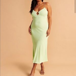 Small light lime green dress. Dress up or down!